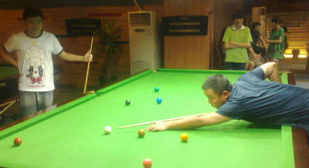 前场压迫的 前场压迫的